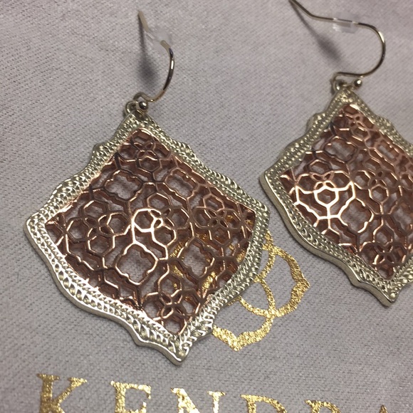 Kendra Scott - Picture 5 of 9